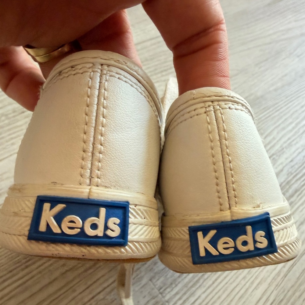 Keds Kids White Sneakers for 👧🏻